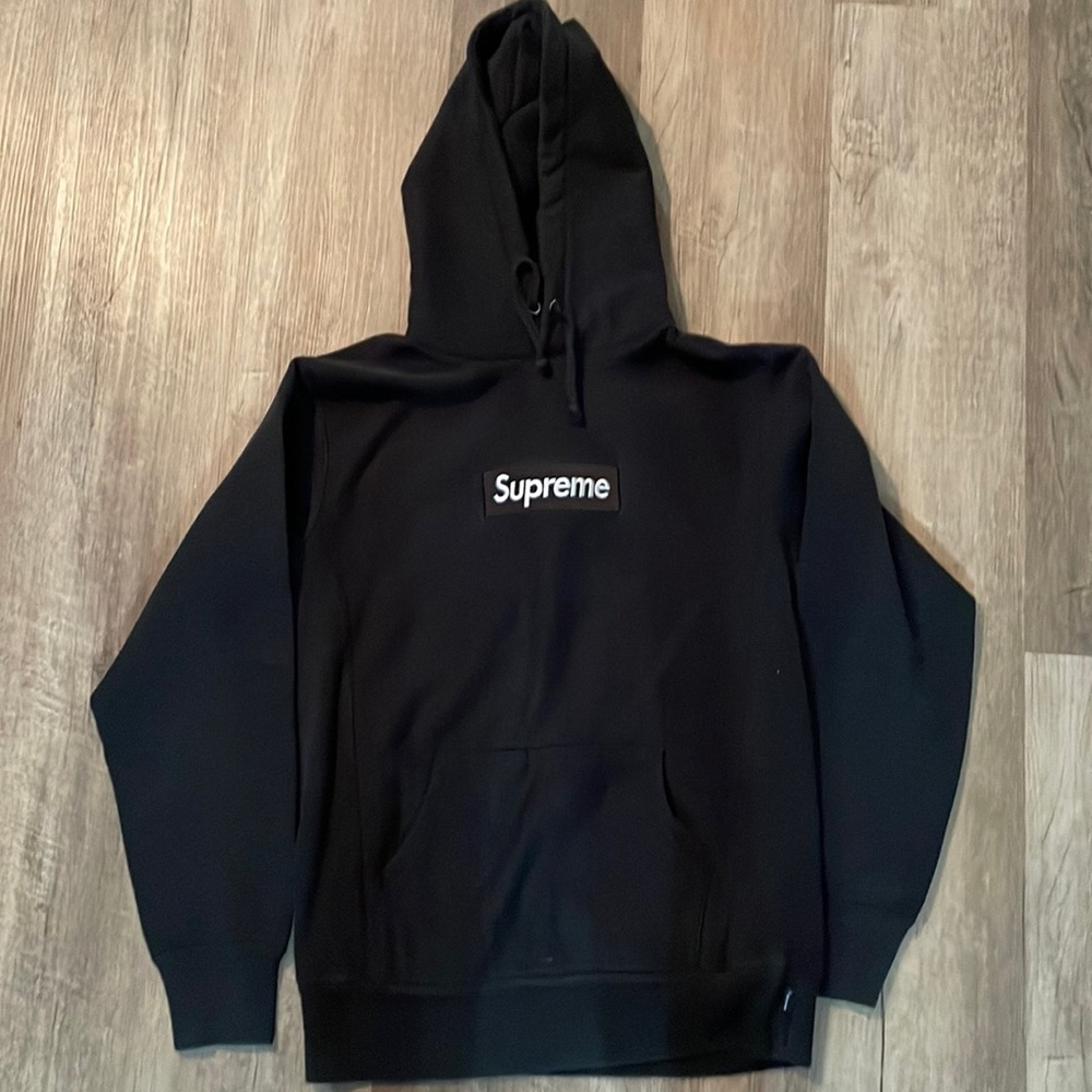Black authentic Supreme hoodie